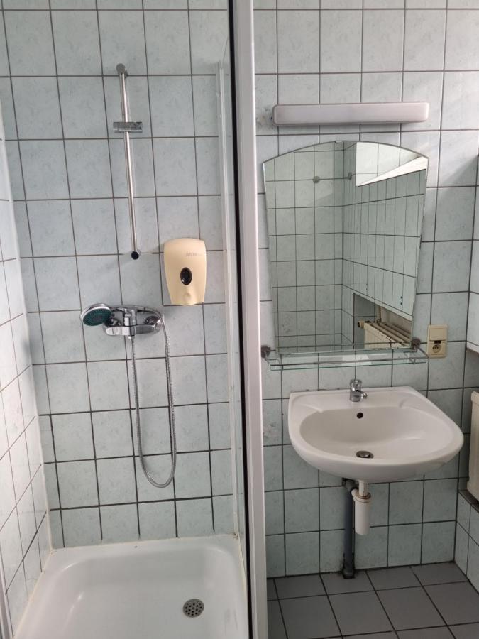 Logies Waasland Hotel Синт-Никлас Екстериор снимка
